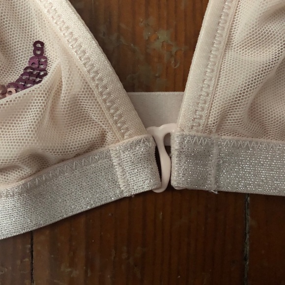 ❤️NWT Victoria’s Secret Bralette w/ Sequin Detail - Picture 4 of 6